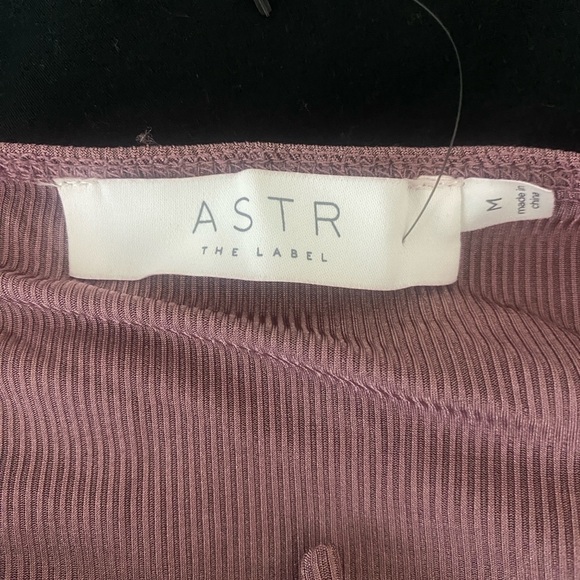 ASTR THE LABEL Mauve Ribbed Open-back Bodysuit M - Picture 5 of 7